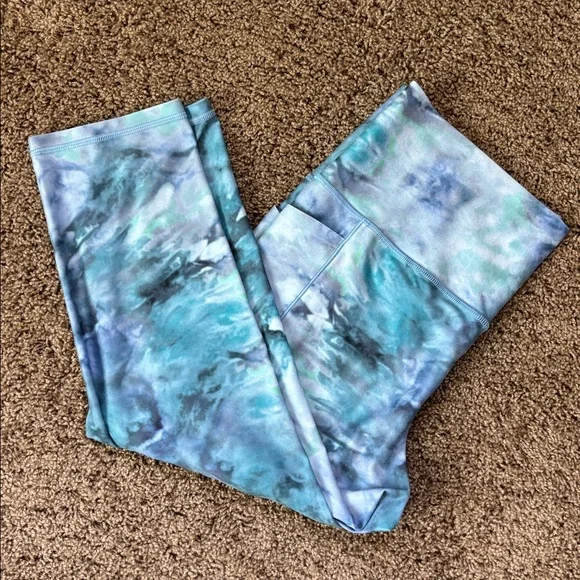 ATHLETA 🩵💙 Salutation Stash Pocket II Capri - Picture 5 of 8